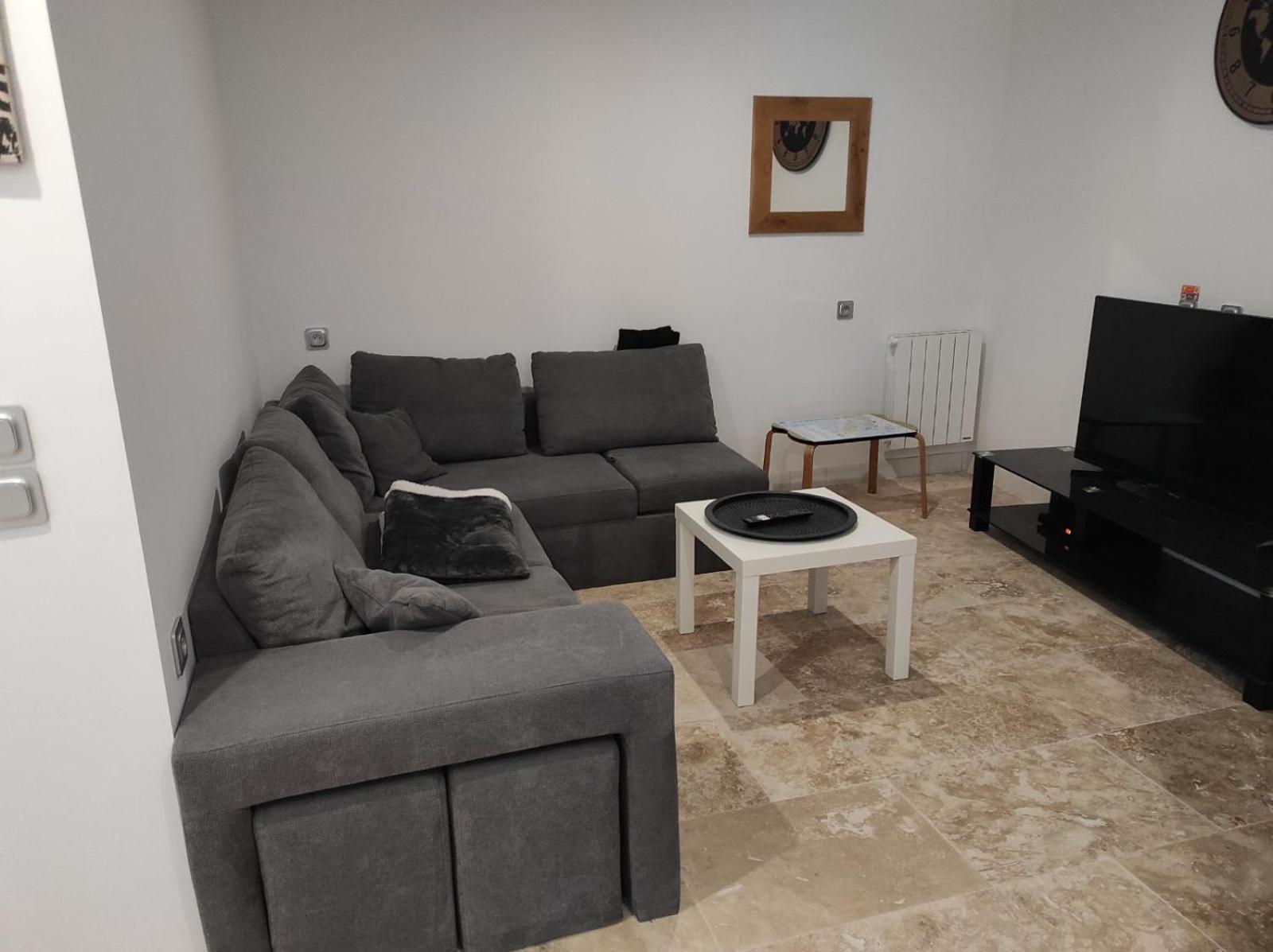 Holiday home Maison Luxe Cesar Aeroport 2 A 7 Personnes *